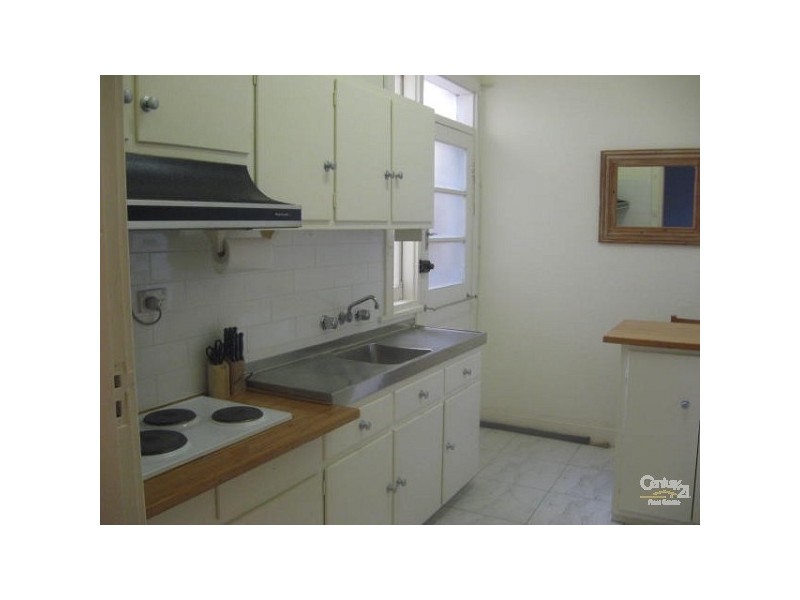 1 / 18A SOUTH ESPLANADE, Glenelg SA 5045