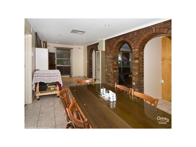 26 JAMES ROAD, Happy Valley SA 5159