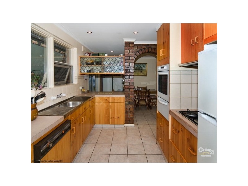 26 JAMES ROAD, Happy Valley SA 5159