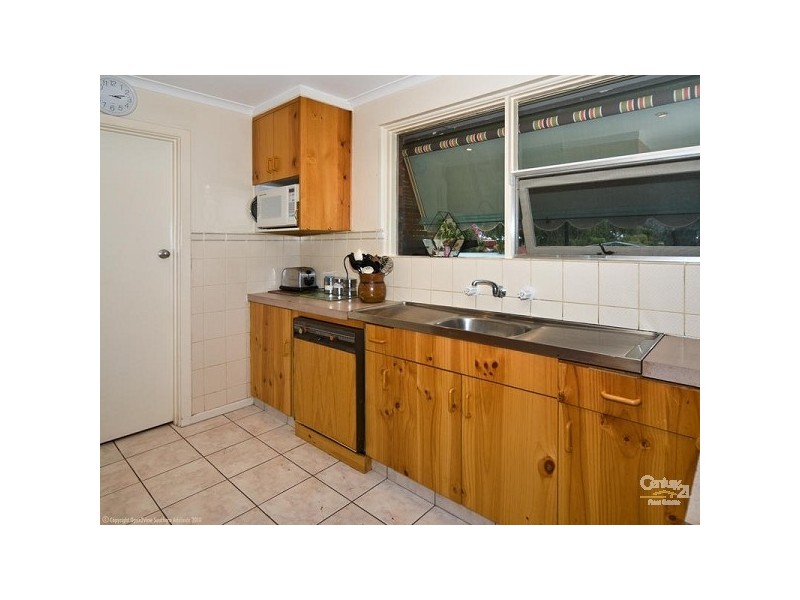 26 JAMES ROAD, Happy Valley SA 5159