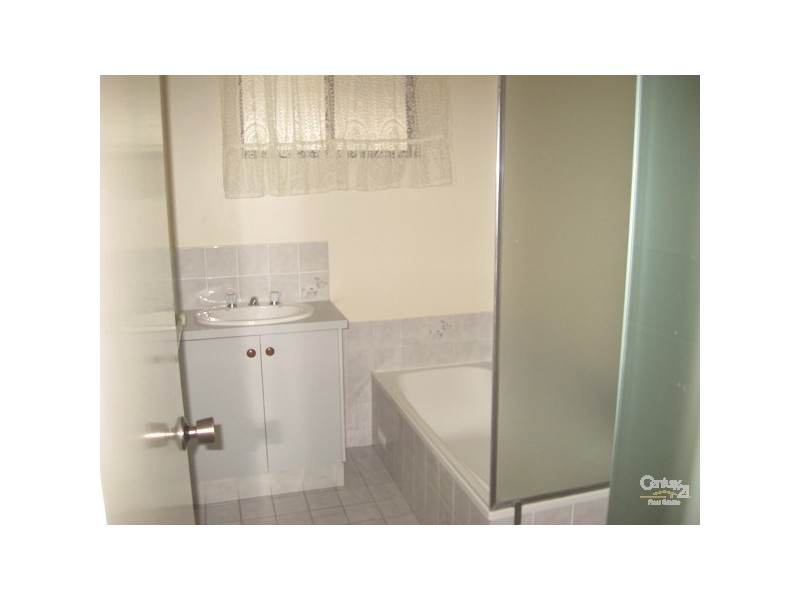 9 ELMEADE DRIVE, Hallett Cove SA 5158