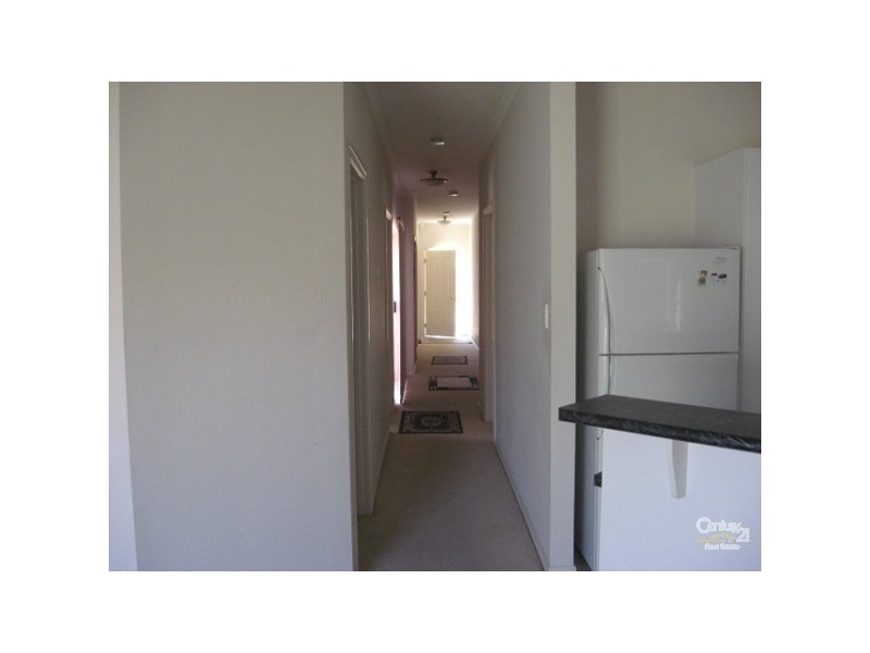 6 SYME AVENUE, Seacombe Gardens SA 5047