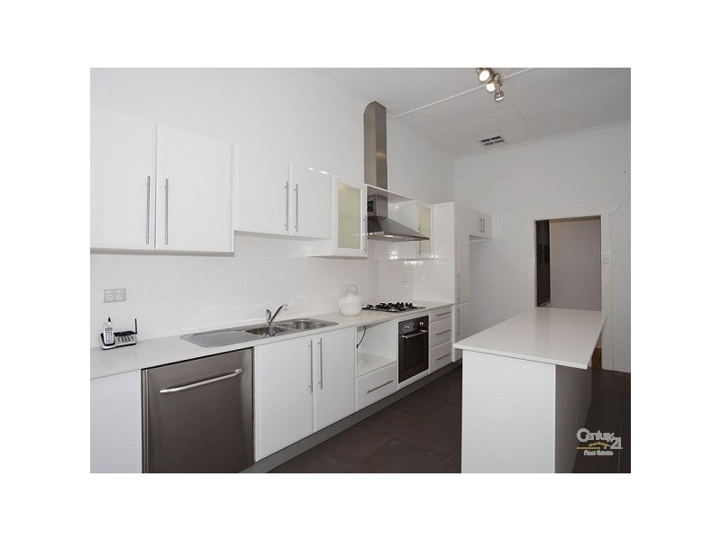 1/11 Russell Street, Glenelg North SA 5045