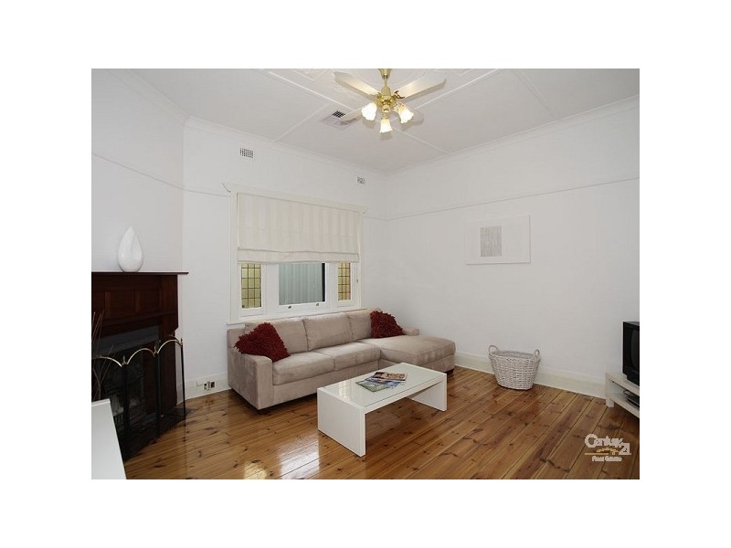 1/11 Russell Street, Glenelg North SA 5045