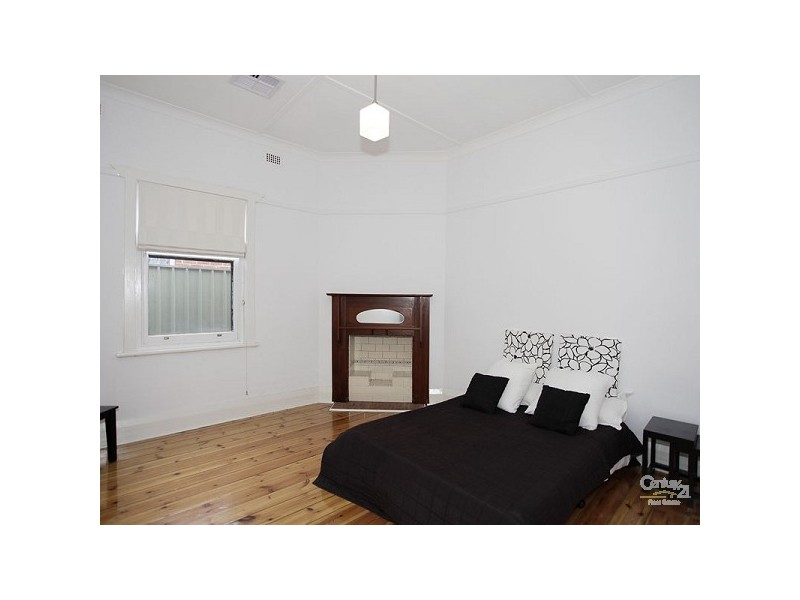 1/11 Russell Street, Glenelg North SA 5045