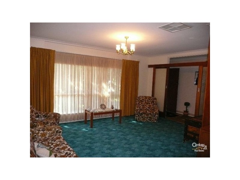 18 Fountain Valley Drive, Happy Valley SA 5159