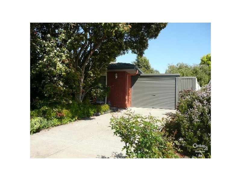 18 Fountain Valley Drive, Happy Valley SA 5159