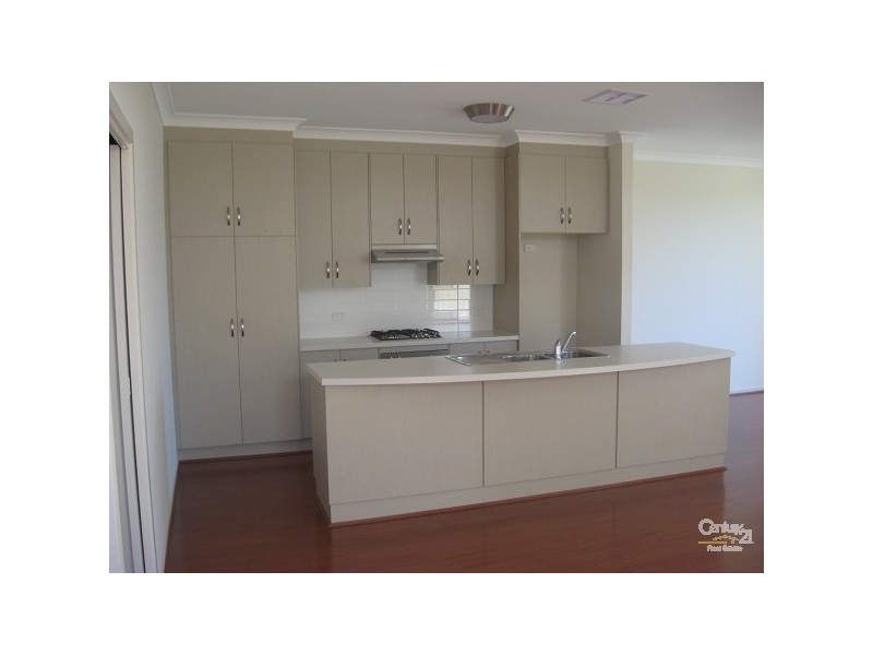 4 MOONYA CRESCENT, Seacombe Gardens SA 5047