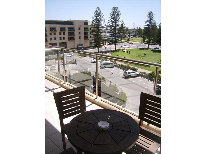 303 / 16 Holdfast Promenade, Glenelg SA 5045