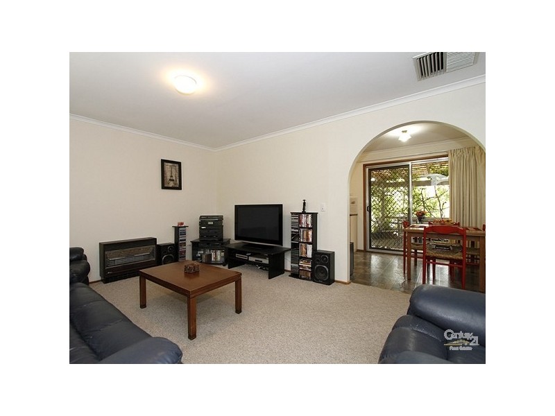 25 Fraser Avenue, Happy Valley SA 5159