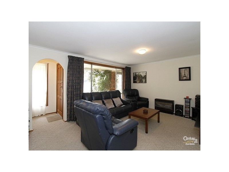 25 Fraser Avenue, Happy Valley SA 5159