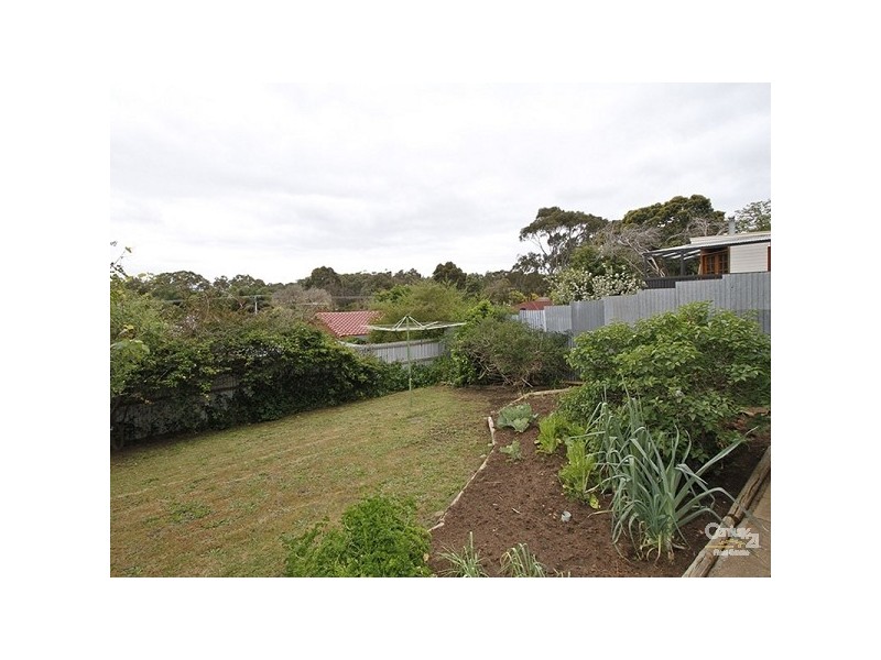 25 Fraser Avenue, Happy Valley SA 5159