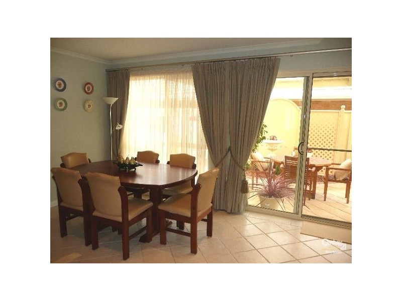 2 Mayfair Avenue, Somerton Park SA 5044