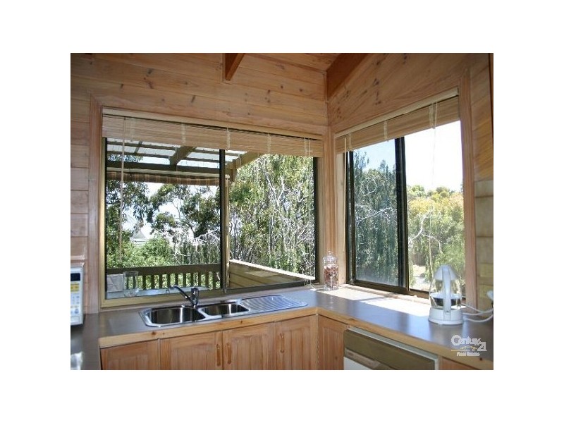 6 Surf Avenue, Carrickalinga SA 5204