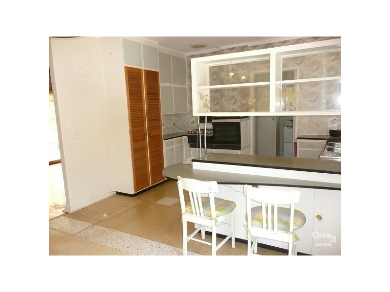 10 Newbury Street, Fulham SA 5024