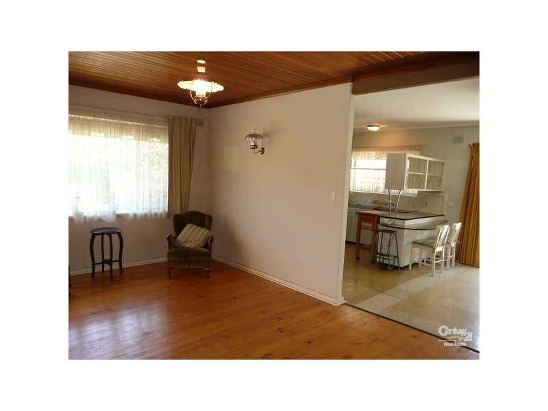 10 Newbury Street, Fulham SA 5024