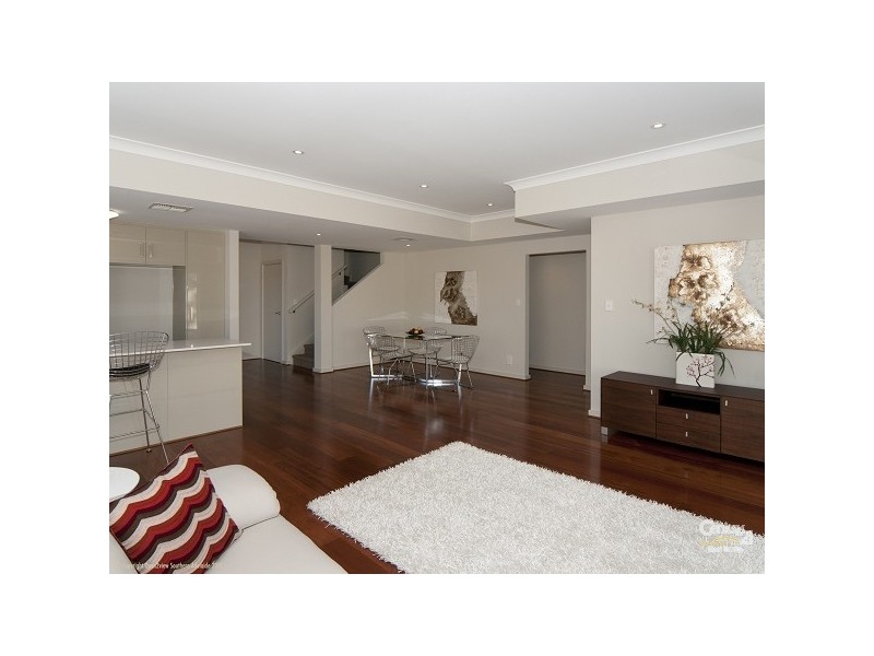 25D Pine Avenue, Glenelg North SA 5045