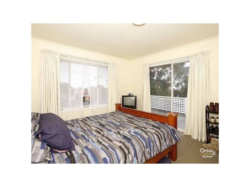 39 Angas Crescent, Marino SA 5049