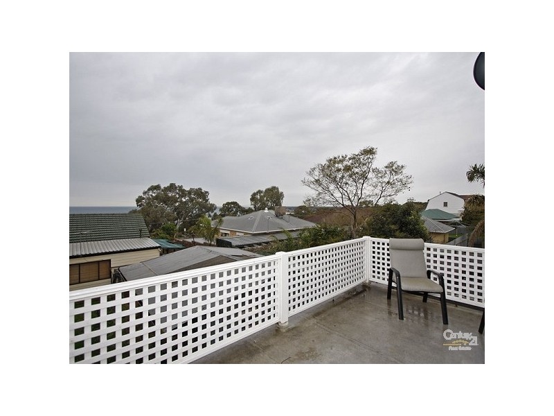 39 Angas Crescent, Marino SA 5049