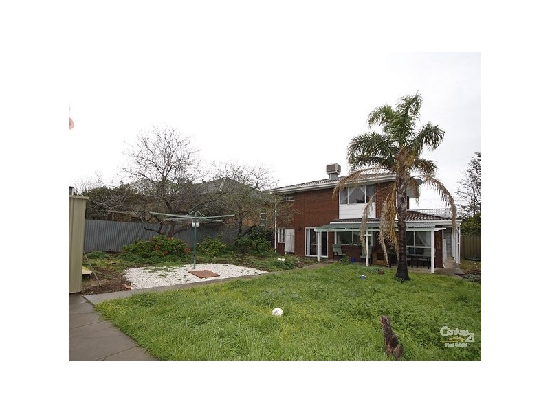 39 Angas Crescent, Marino SA 5049