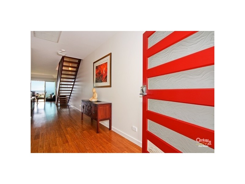 2/17 Seaview Road, West Beach SA 5024