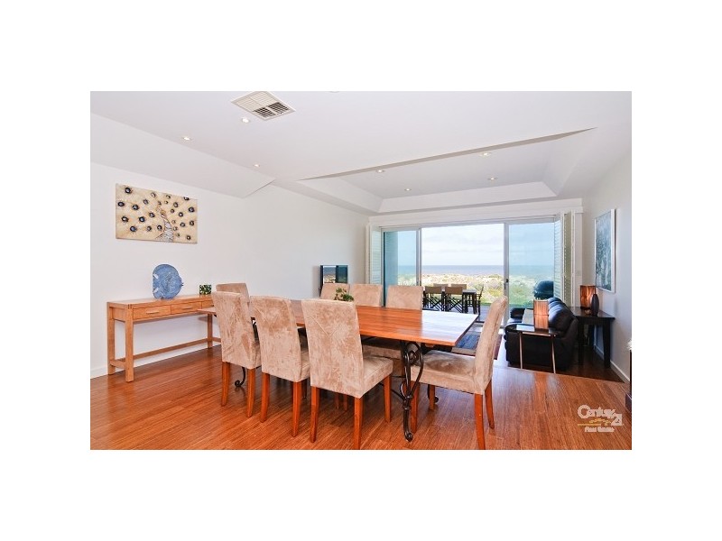 2/17 Seaview Road, West Beach SA 5024