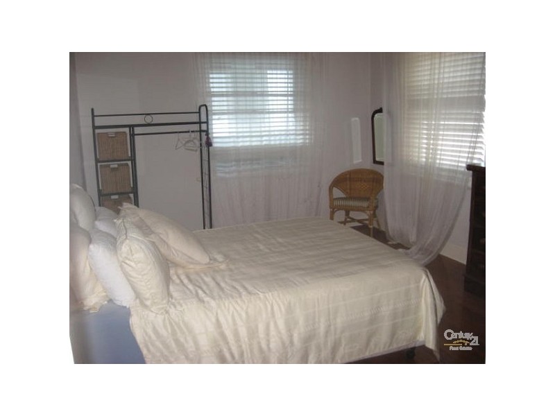 1/18A SOUTH ESPLANADE, Glenelg South SA 5045