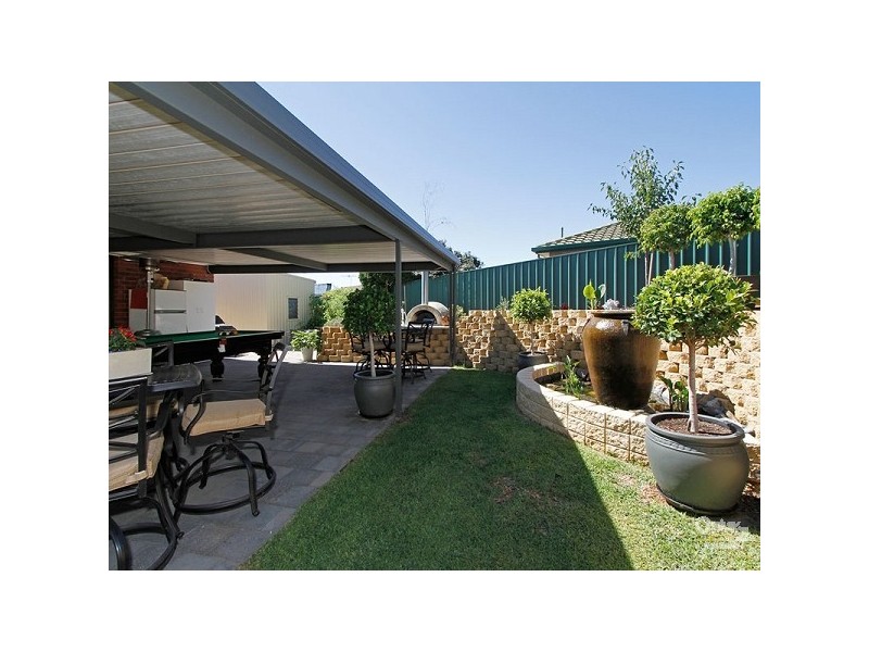 33 Doulton Drive, Trott Park SA 5158