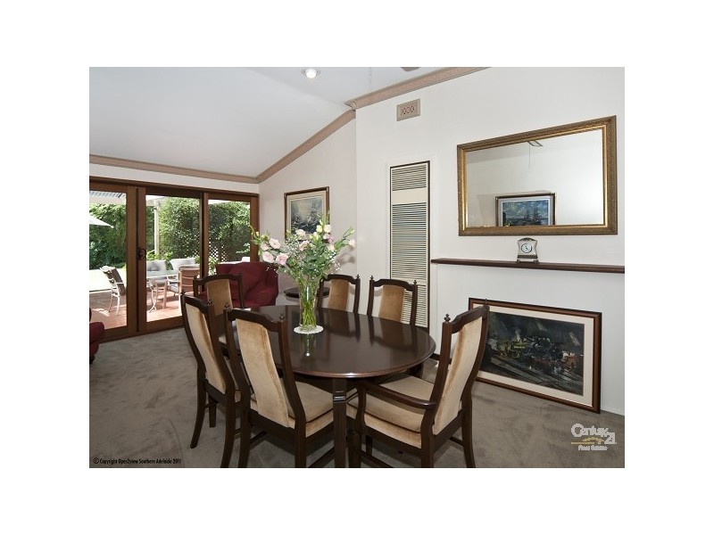 2 Gowrie Avenue, Glengowrie SA 5044