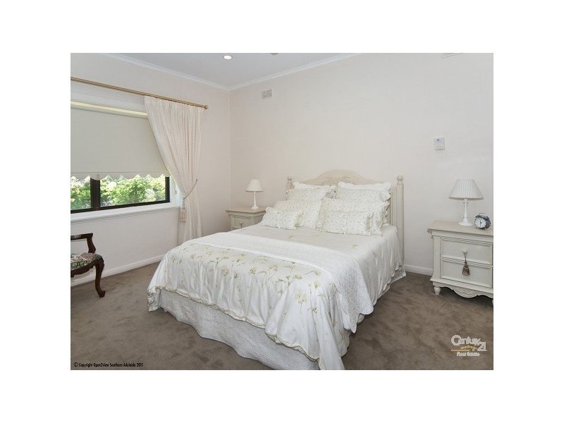 2 Gowrie Avenue, Glengowrie SA 5044