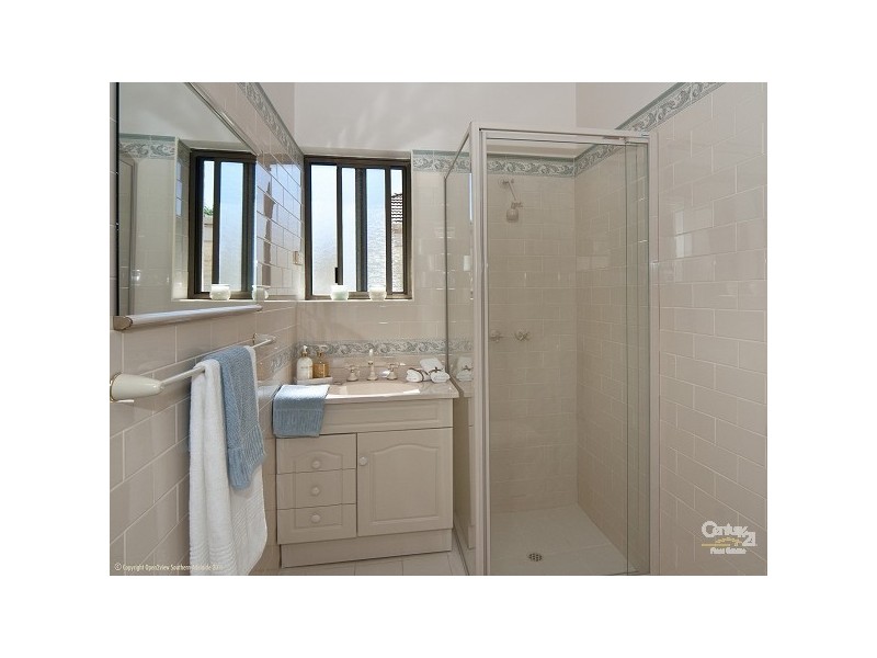 2 Gowrie Avenue, Glengowrie SA 5044