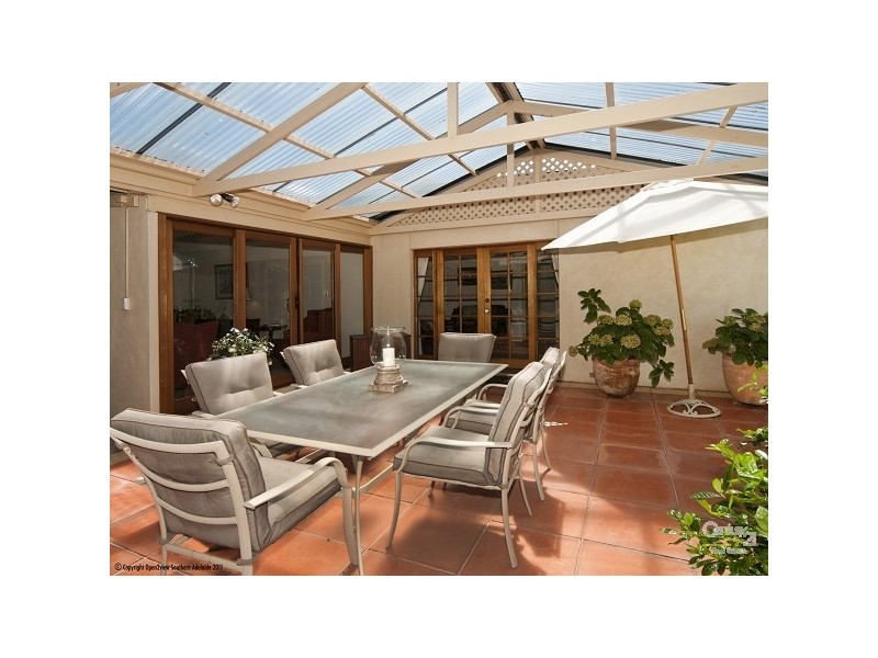 2 Gowrie Avenue, Glengowrie SA 5044