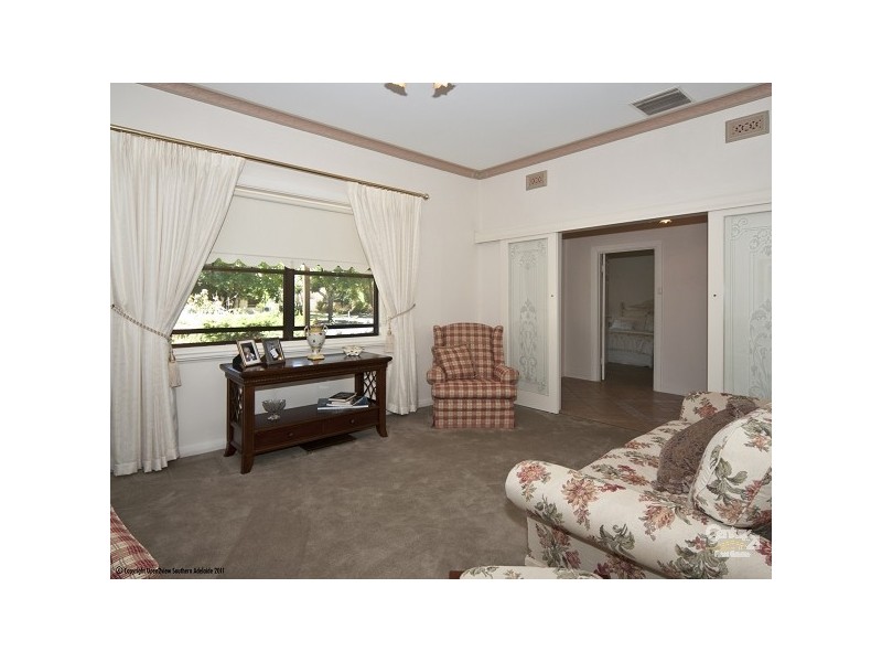 2 Gowrie Avenue, Glengowrie SA 5044