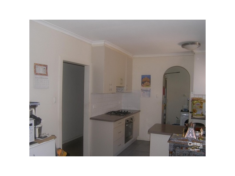 2/591 Regency Road, Broadview SA 5083