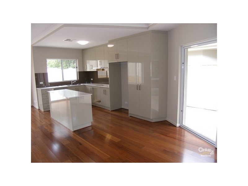 25A Pine Avenue, Glenelg North SA 5045