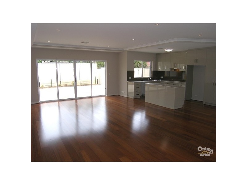 25A Pine Avenue, Glenelg North SA 5045