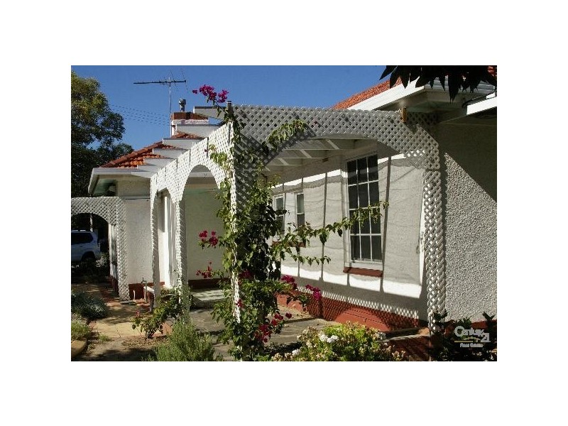 5 Moten Avenue, Glenelg North SA 5045