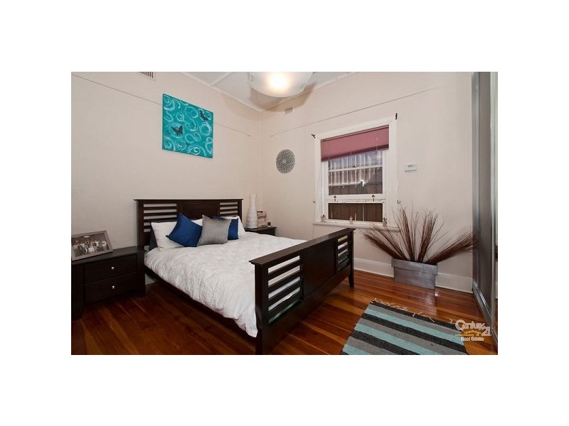 2 Young Street, Glenelg East SA 5045