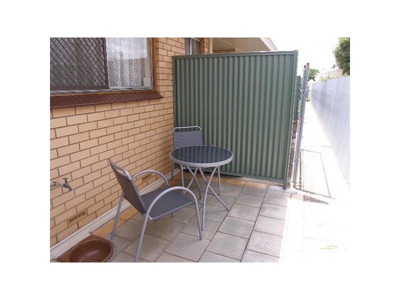 2 / 2 FOURTH AVENUE, Glenelg East SA 5045