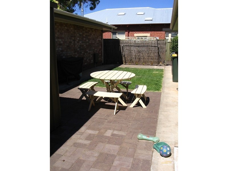 1 / 4 LORRAINE STREET, Clarence Gardens SA 5039