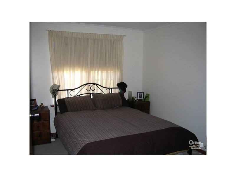 1 / 4 LORRAINE STREET, Clarence Gardens SA 5039