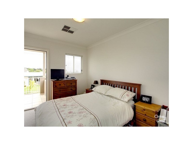 8B Seaview Avenue, Kingston Park SA 5049