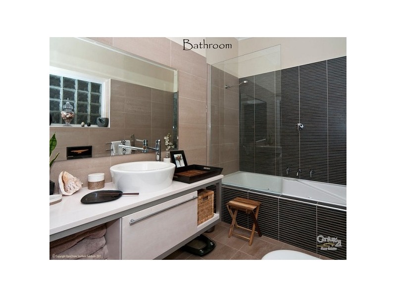 39 Albion Avenue, Glandore SA 5037