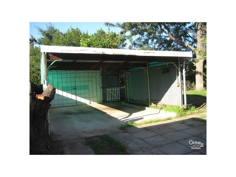 2 HOWARD STREET, Dover Gardens SA 5048