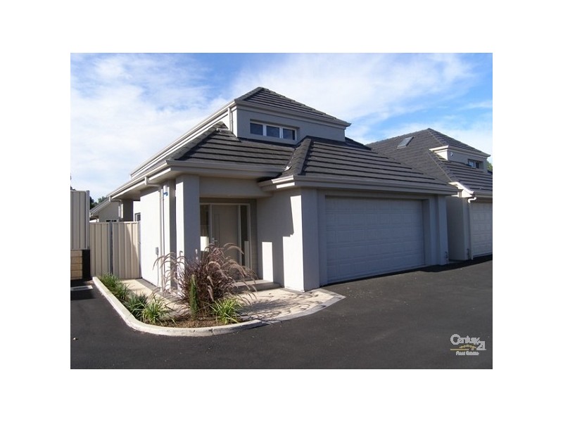 25A PINE AVENUE, Glenelg North SA 5045