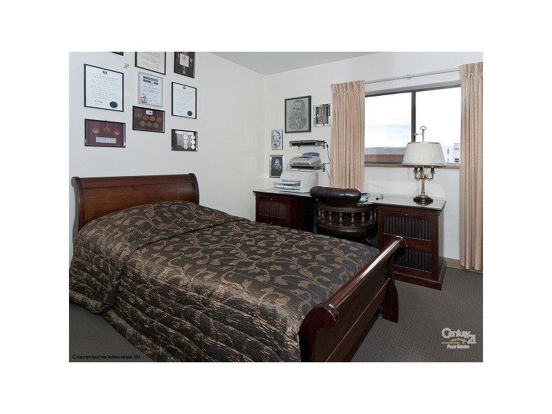 2D, 100 South Terrace, Adelaide SA 5000