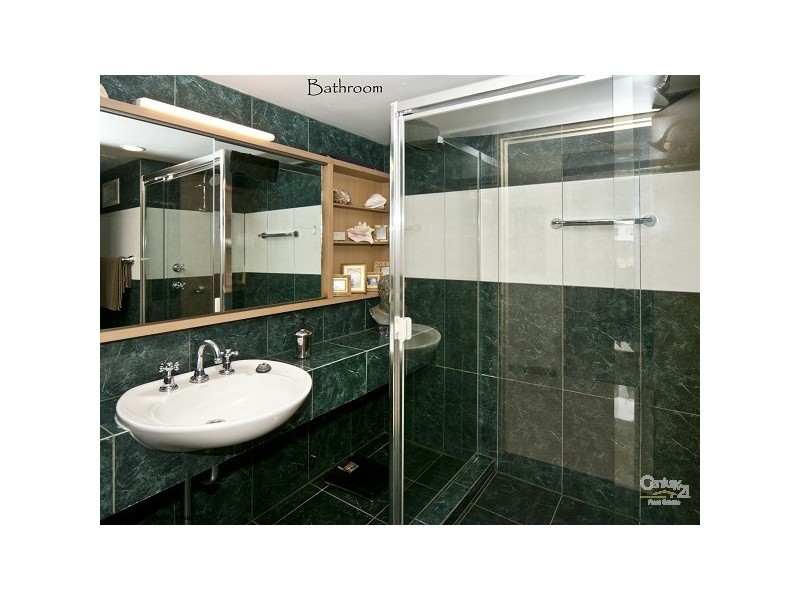 2D, 100 South Terrace, Adelaide SA 5000