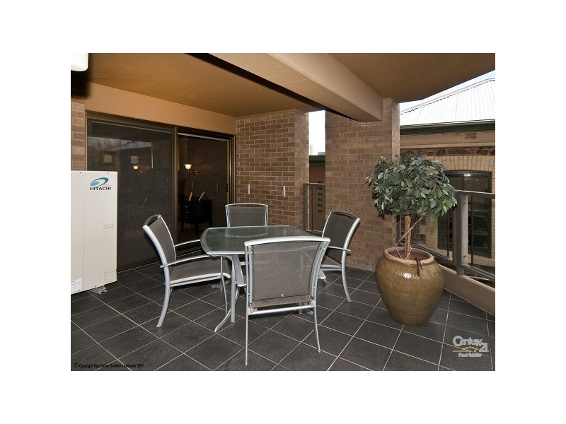 2D, 100 South Terrace, Adelaide SA 5000