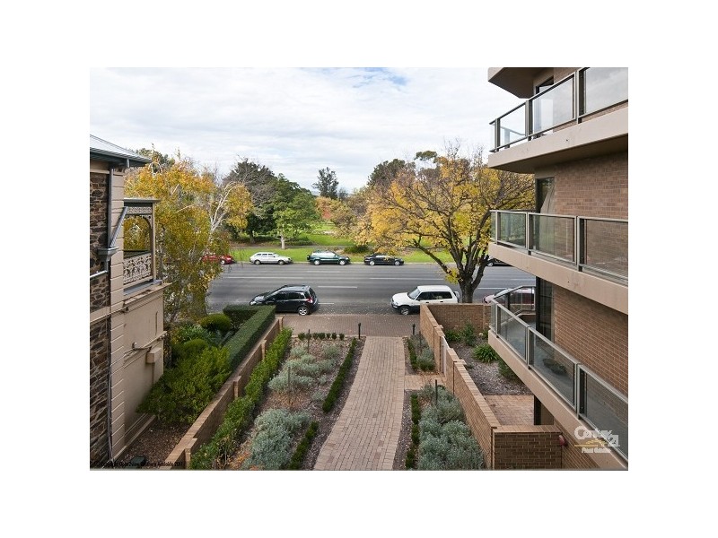 2D, 100 South Terrace, Adelaide SA 5000