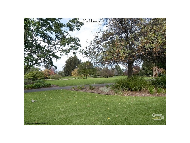 2D, 100 South Terrace, Adelaide SA 5000